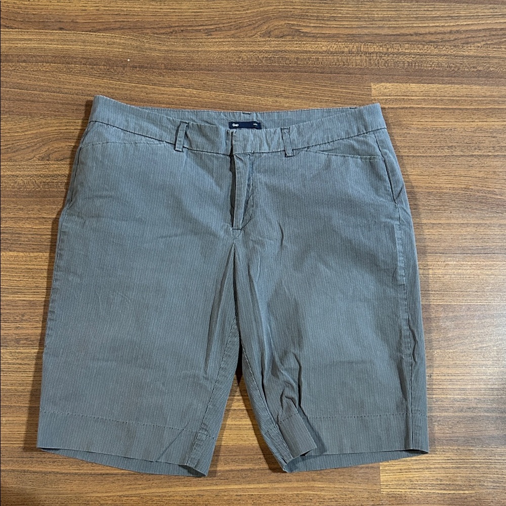 GAP Women’s Striped Shorts size 12